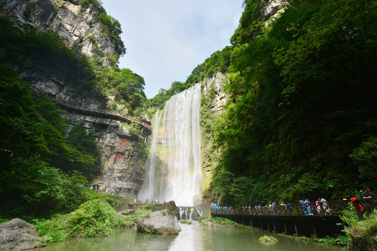 湖北第一、全國第四的三峽大瀑布